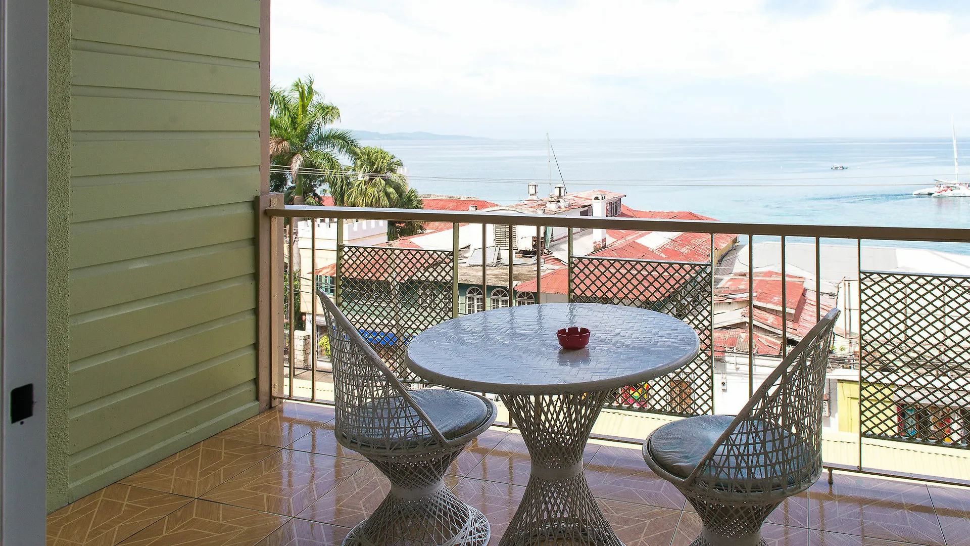 Rooms On The Hip Strip - Montego Bay Apartamento